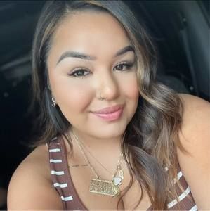 Meet your Posher, Mayra